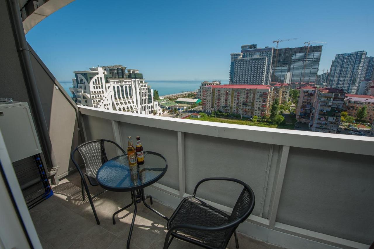 Batumi Apartments Bagian luar foto