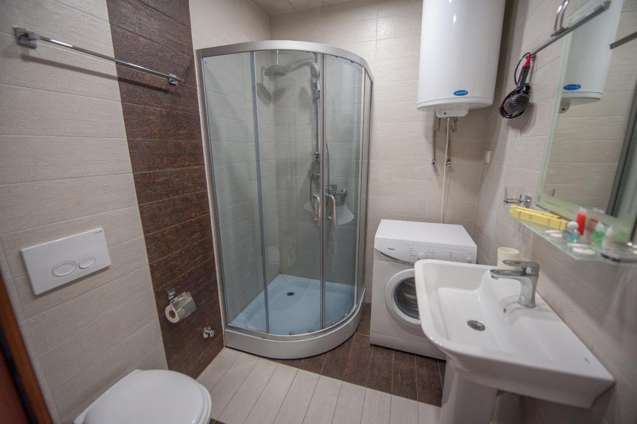 Batumi Apartments Bagian luar foto