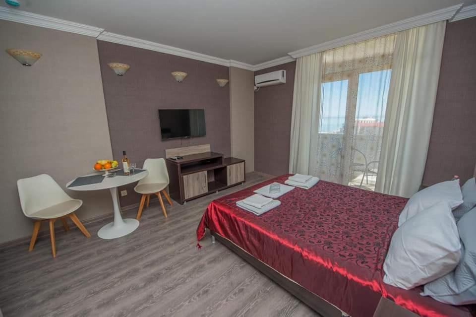 Batumi Apartments Bagian luar foto