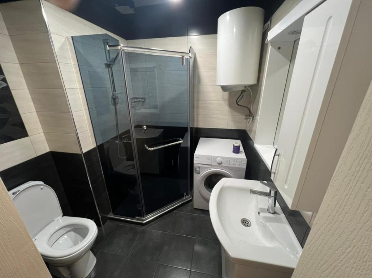 Batumi Apartments Bagian luar foto